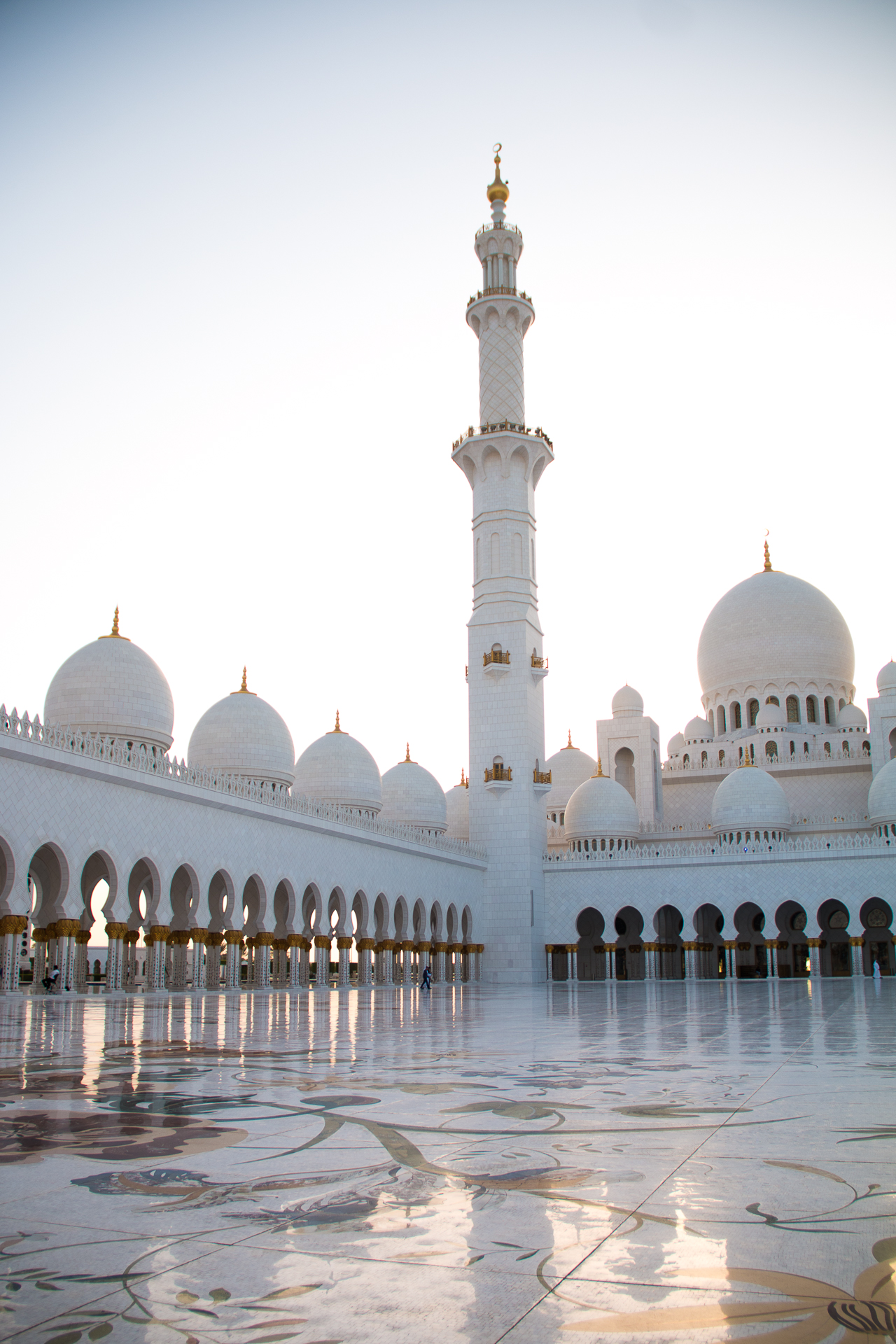 TRAVELS: Sheikh Zayed Mosque