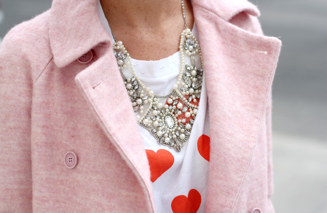 OUTFIT: hearts & candy colors