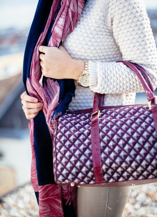 OUTFIT: like a feather