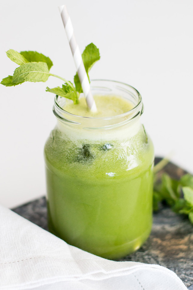 Detox Green Juice - Bikinis & Passports