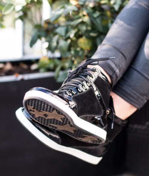 Jimmy Choo Tokyo Sneakers black - Bikinis & Passports