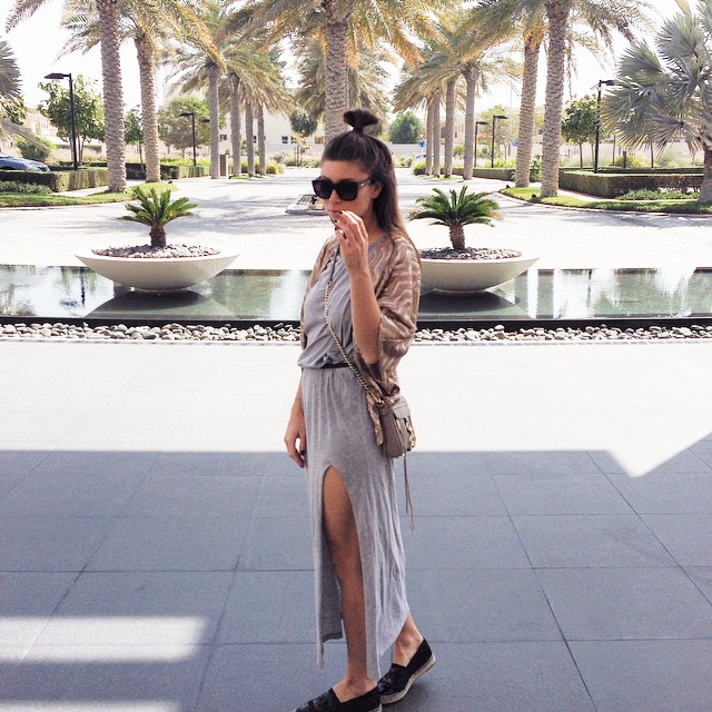 Abu Dhabi | Bikinis & Passports