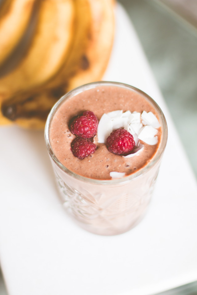 Chocolate Banana Breakfast Smoothie | Bikinis & Passports