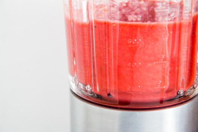 RECIPE: homemade healthy strawberry ice cream | Bikinis & Passports