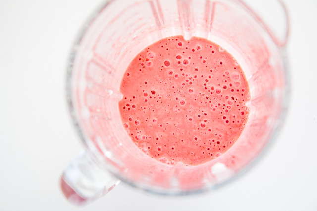 RECIPE: homemade healthy strawberry ice cream | Bikinis & Passports