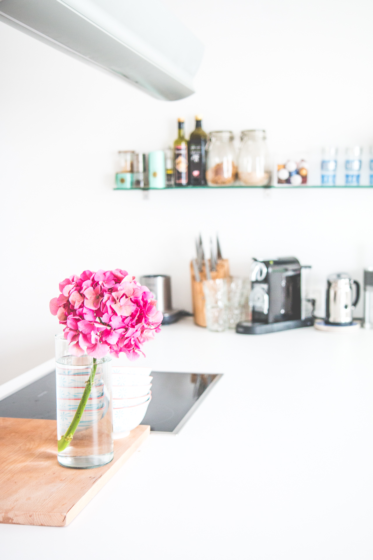 FOR THE HOME: a (white) kitchen affair