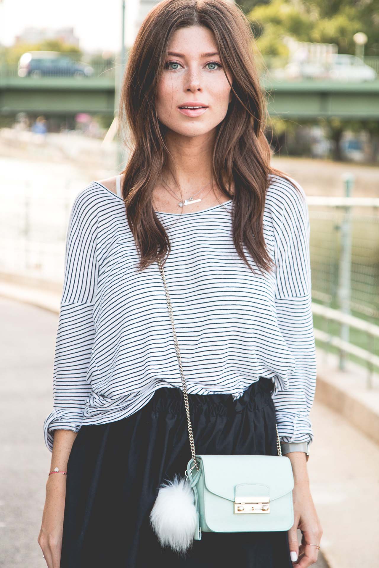 OUTFIT: a flared skirt + stripes
