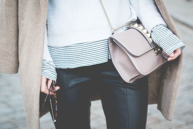 OUTFIT: autumn / winter must-haves | Bikinis & Passports