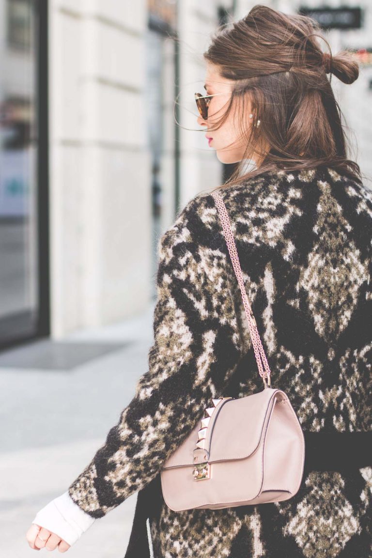 OUTFIT: long cardigan | Bikinis & Passports