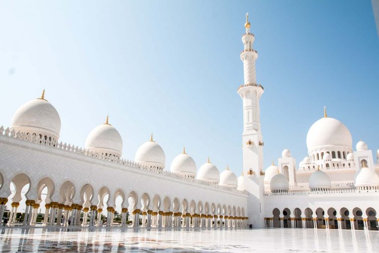 Traveling to Abu Dhabi | Bikinis & Passports