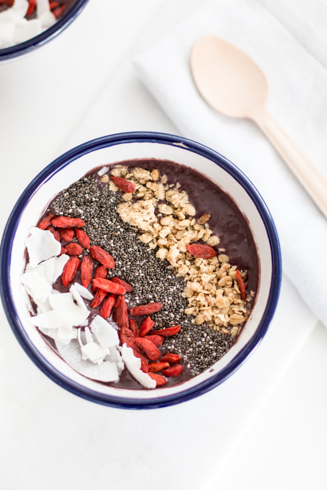 RECIPE: Acai Bowl in Vienna | Bikinis & Passports
