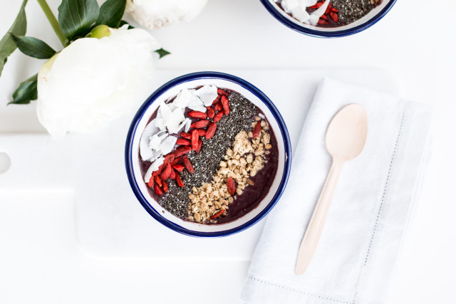 RECIPE: Acai Bowl in Vienna | Bikinis & Passports