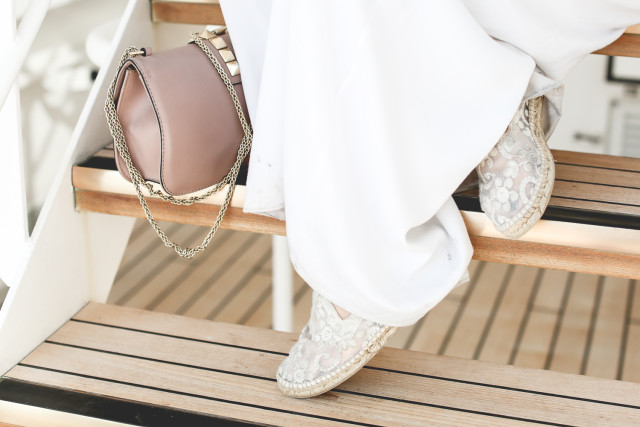 OUTFIT: all white cruise attire | Bikinis & Passports