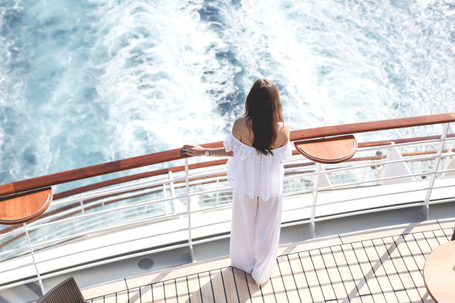 OUTFIT: all white cruise attire | Bikinis & Passports