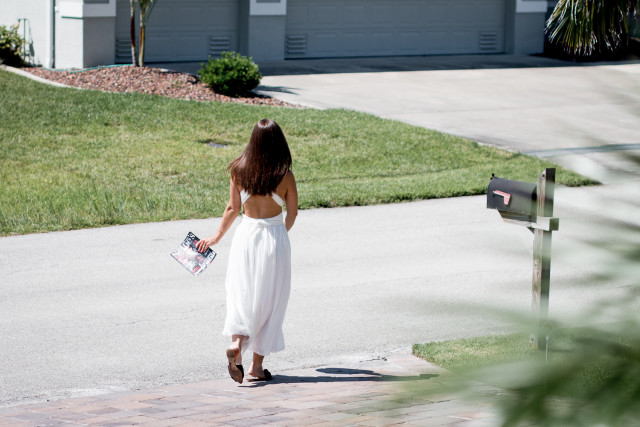 OUTFIT: Selfie's Influencer Magazine | Bikinis & Passports