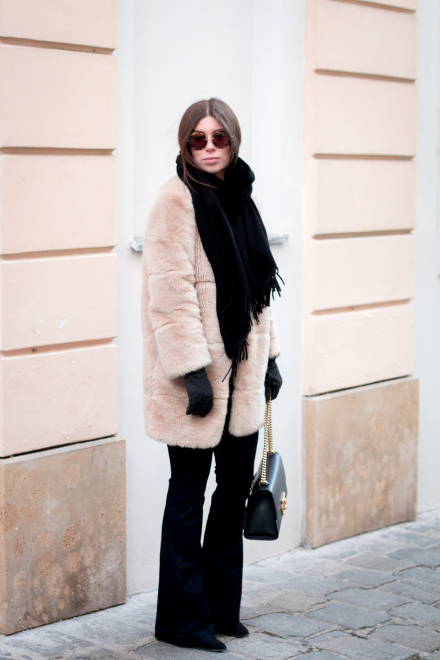 How to wear flared jeans? J Brand Aura High Waisted Bell Bottom Jeans - Bikinis & Passports
