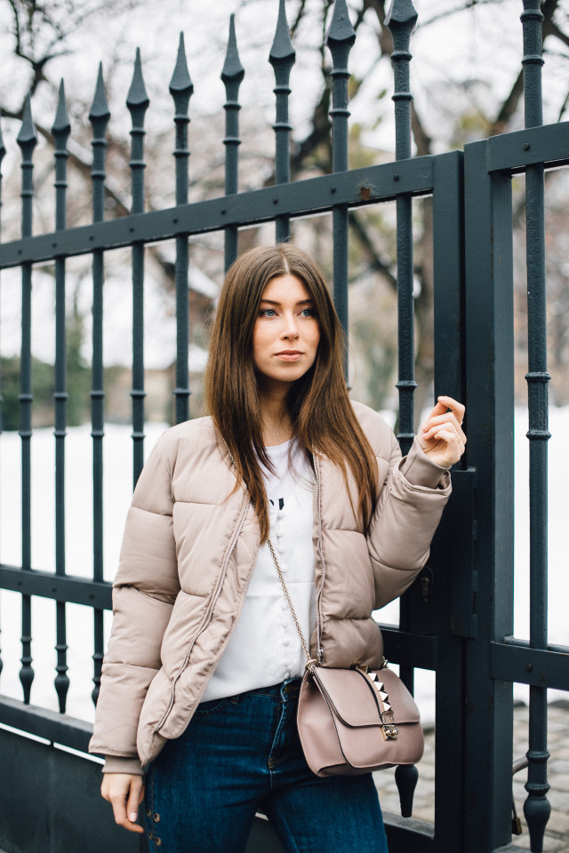 OUTFIT: padded bomber jacket + NA-KD discount code | Bikinis & Passports