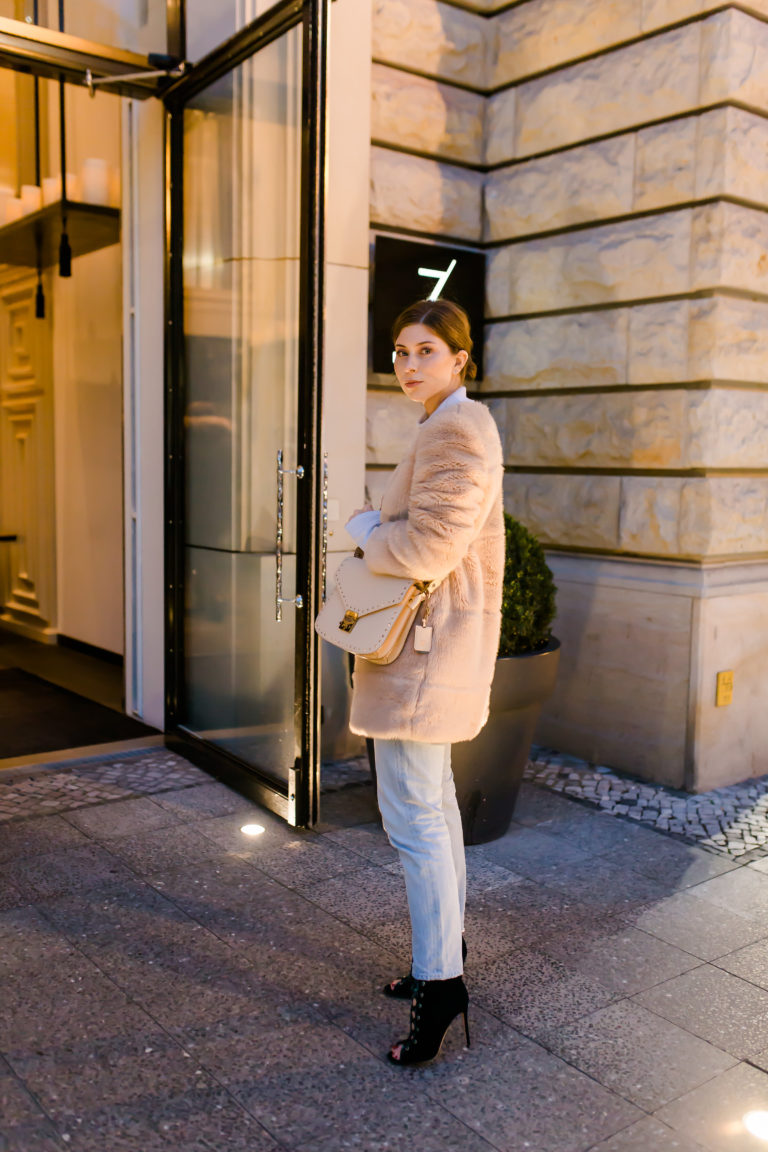 Hotel Zoo Review, Kurfürstendamm Berlin Bikinis & Passports