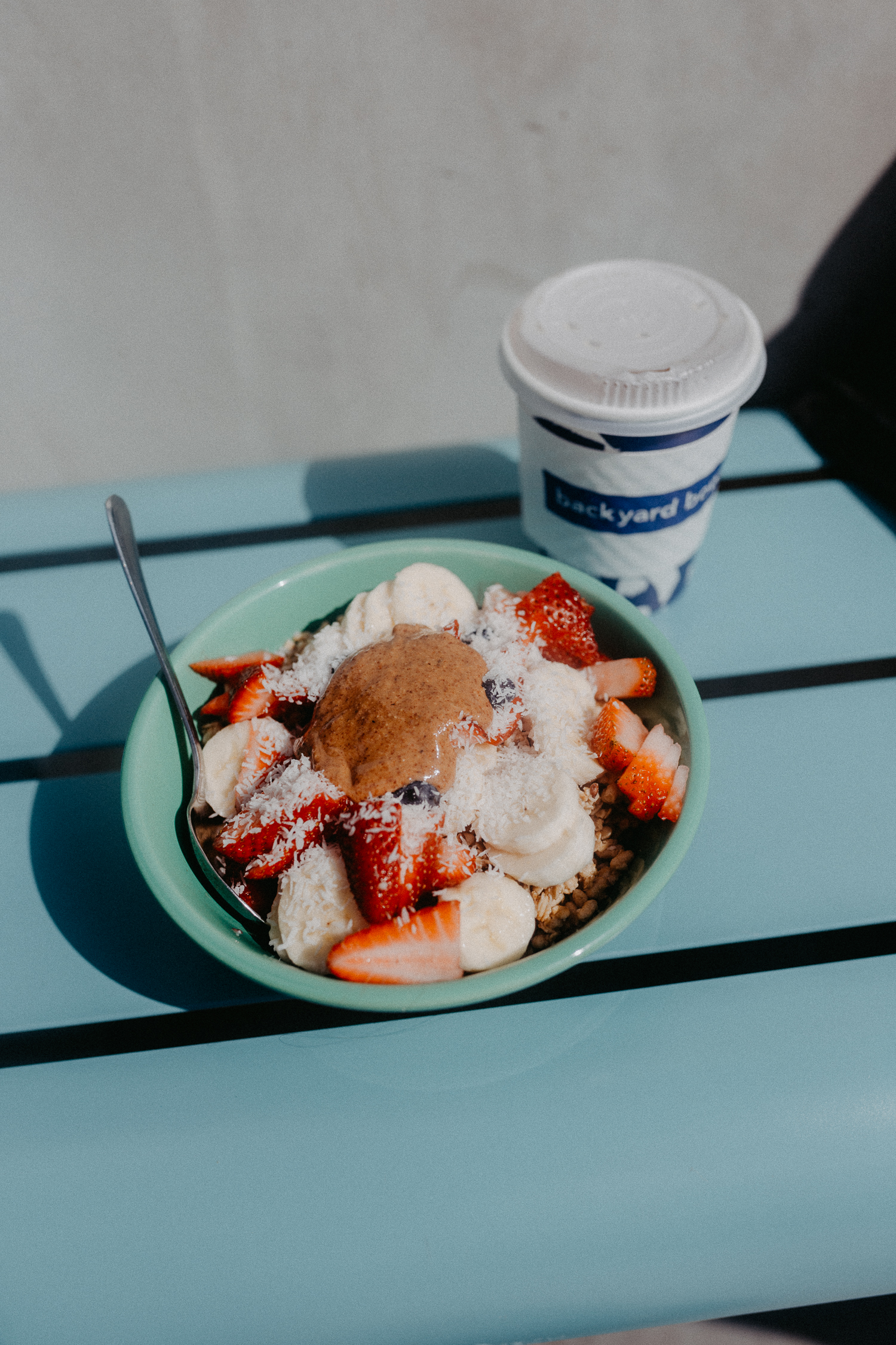 Best Breakfast in L.A.: Backyard Bowls, Acai Bowls in Los Angeles | Bikinis & Passports