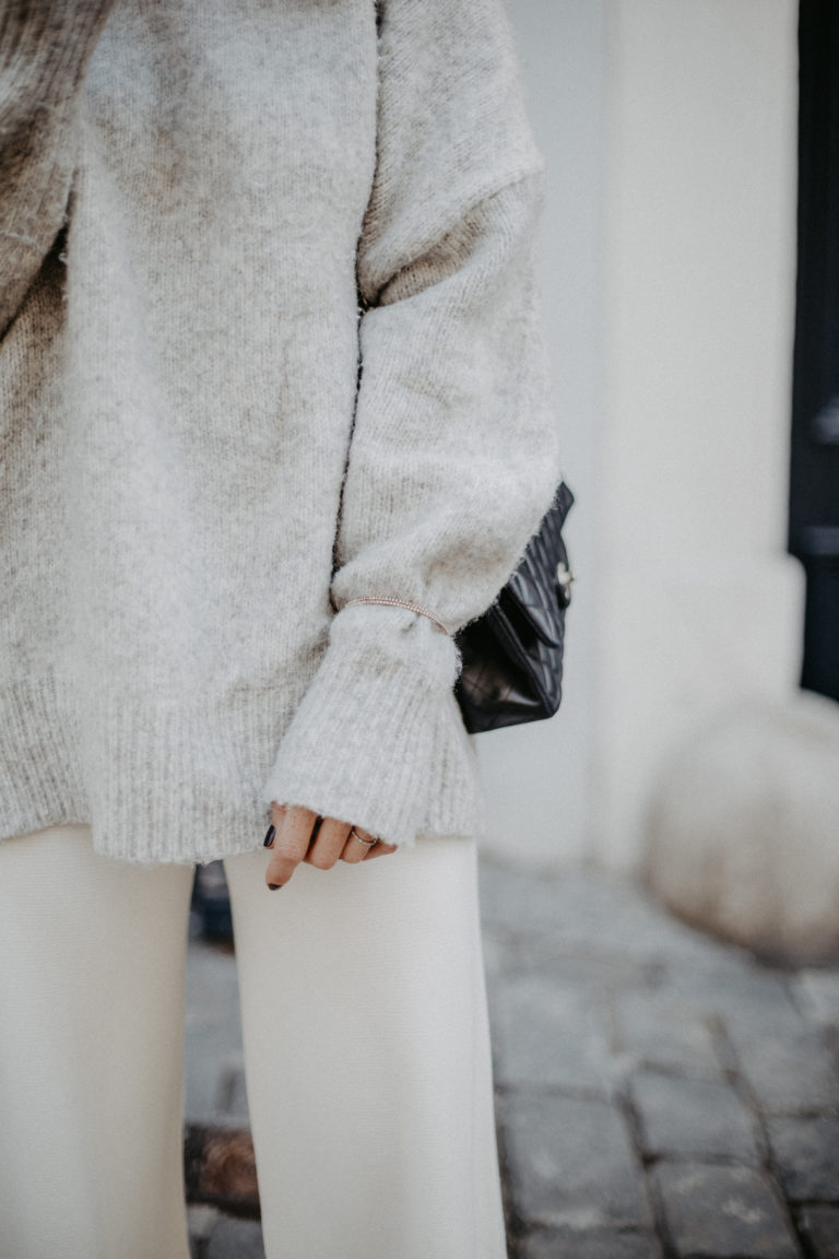 how to wear gray with beige | Bikinis & Passports