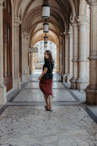 EDITED Versand Österreich: Midi silk skirt | Bikinis & Passports