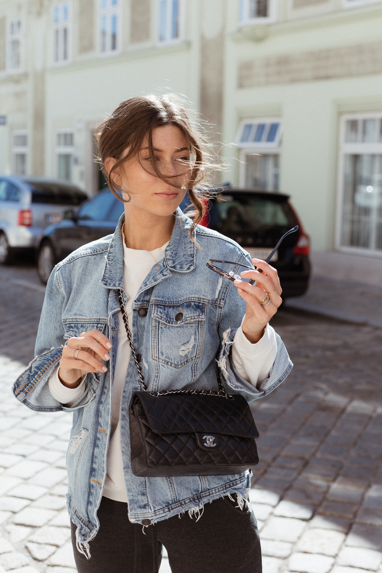 yeezy boost 350 outfit girl