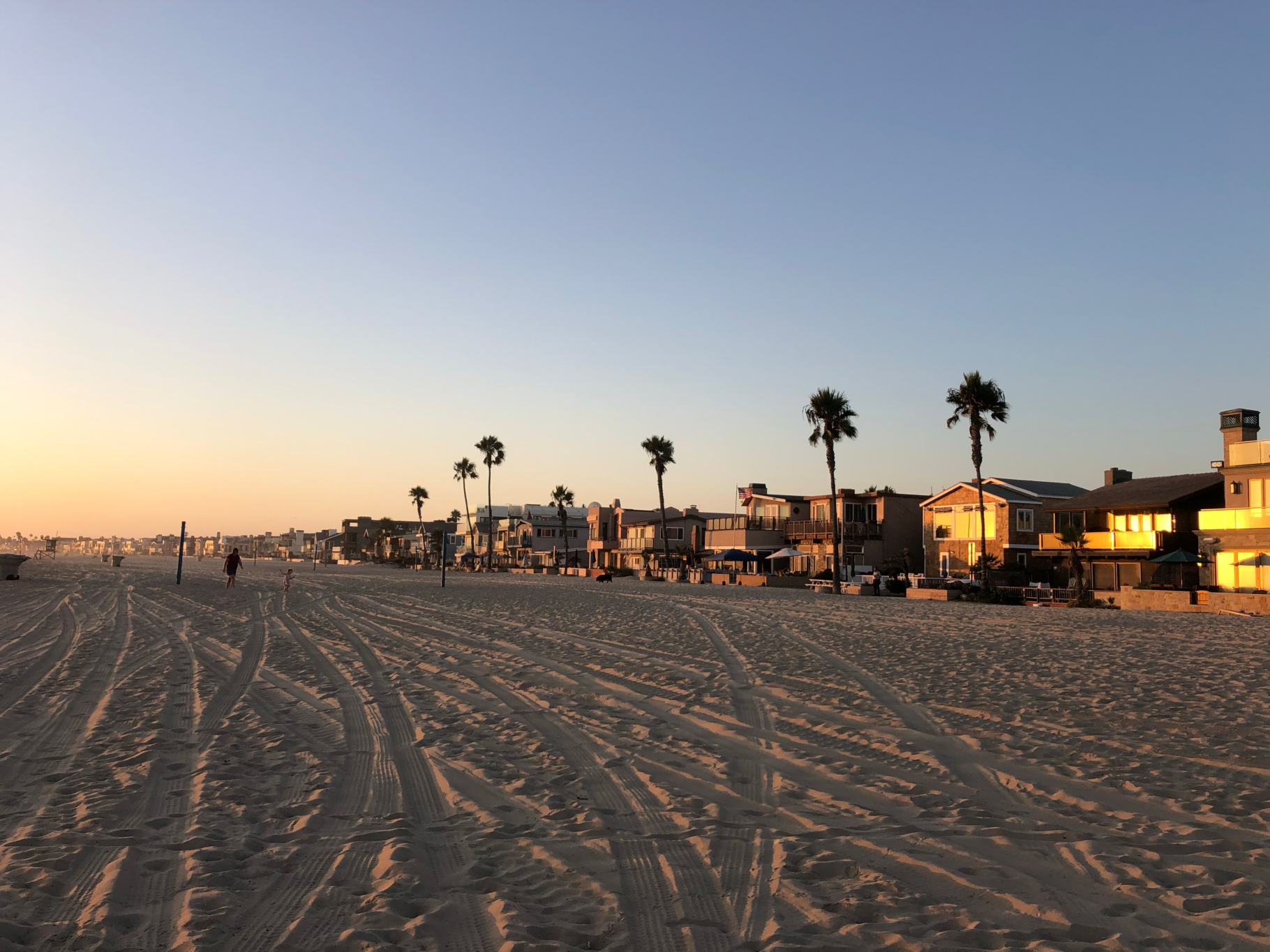 California Travel Guide: Newport Beach, Laguna Beach + West Hollywood - Bikinis & Passports