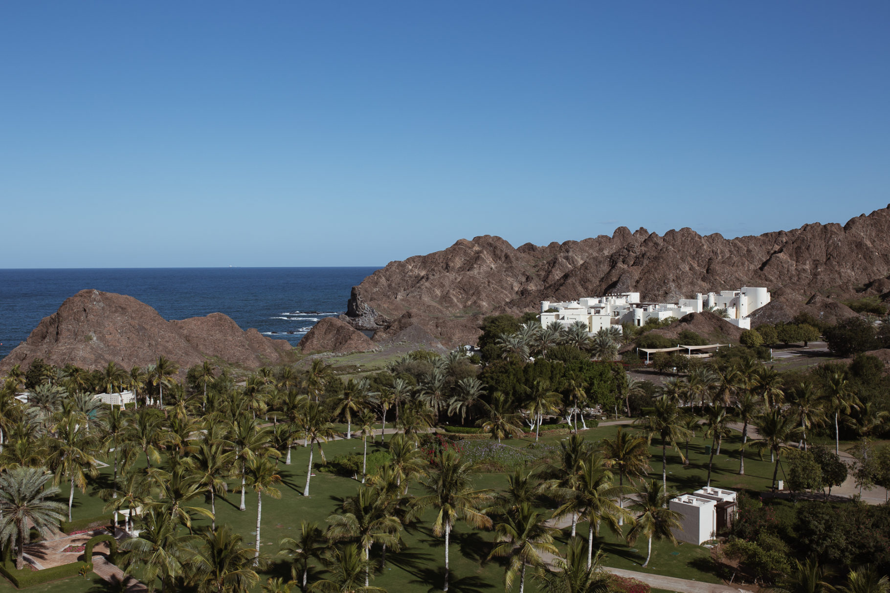 Things To Do In Oman (Oman Travel Guide) - Bikinis & Passports